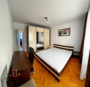 Apartament 4 camere, UMF, Cornisa, 2 bai, Targu Mures - foto 2