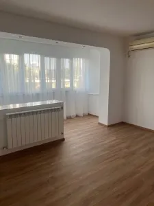 Apartament (chirie sau vanzare) - Bucuresti
