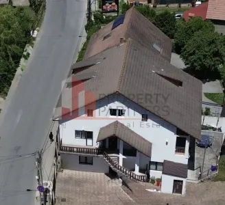 Pensiune lângă Castelul Bran | 9 camere | Pregătită pentru activitate - foto 19