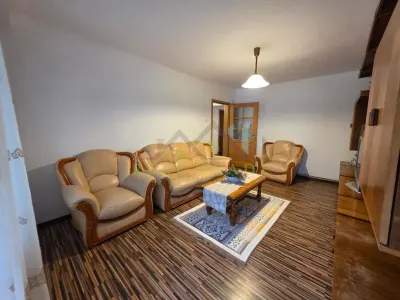 Apartament 3 camere decomandat etaj intermediar  Racadau - foto 3