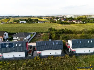 Casa 2019 in Brasov:3 dormitoare+supanta, terasa,2 balcoane,2 parcari - foto 26