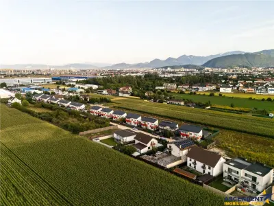 Casa 2019 in Brasov:3 dormitoare+supanta, terasa,2 balcoane,2 parcari - foto 7