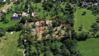 Teren 4558 mp cu casă tradițională, Sohodol, Bran - foto 2