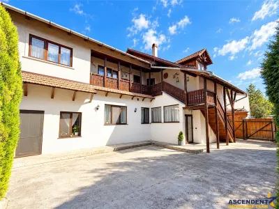 Vila impunatoare cu garaj si anexe, in inima orasului Sfantu Gheorghe, Covasna - Sfantu Gheorghe