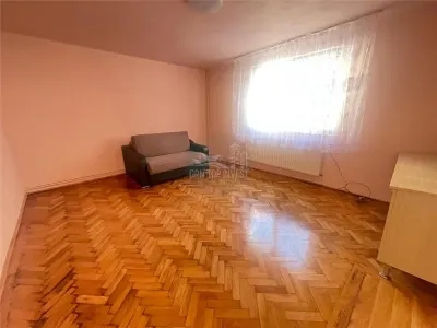 Casa 3 camere 2 bai balcon si curte zona Deventer - Sibiu