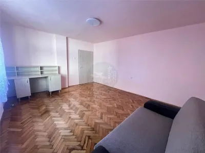 Casa 3 camere 2 bai balcon si curte zona Deventer - foto 7