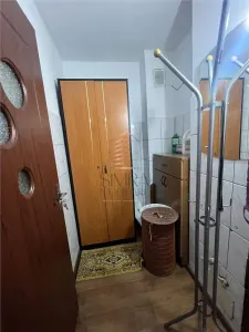Chirie apartament 3 camere, tip AN, zona Nufarul - foto 12