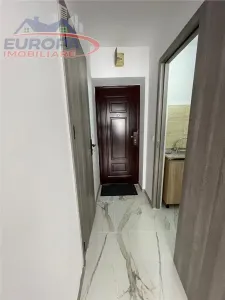 Garsoniera de inchiriat zona Gradinarilor -Tulcea - foto 4