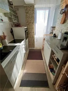 GIROC - 2 CAMERE - ETAJ 1 - DECOMANDAT - SUPRAFATA MARE - foto 2