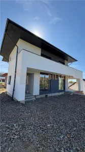 Casa individuala de vanzare, Valea Borcutului - foto 2