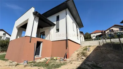 Casa individuala de vanzare, Valea Borcutului - foto 3