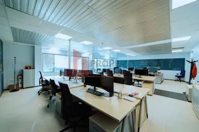 Aurel Vlaicu Office Center  350-1780 mp - foto 6