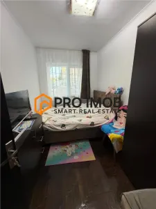 Apartament 3 camere cf 2 decomandat zona Sud - foto 4