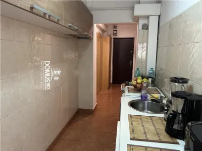 Vand ap.3camere,ultracentral,64mp,et.interm,centrala termica,2 balcoane,locatie excelenta - foto 6