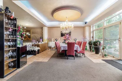 Resedinta premium| Teren de tenis | Piscină încălzită | Infrastructură completă! - foto 2