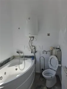 Spatiu renovat modern  ideal salon de infrumusetare, birouri parter  - Cetatii - foto 5