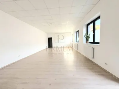 Spatiu comercial birouri sau sala de dans open space  - Semicentral - foto 2