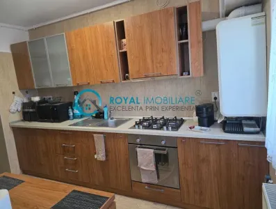 Royal Imobiliare - Vanzare apartament 3 camere zona Ultracentral - foto 4