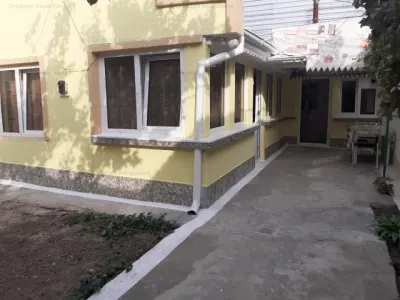 Zona Dorobanti Casa Foarte Buna si Mobilata ,caramida 62mp utili - foto 6