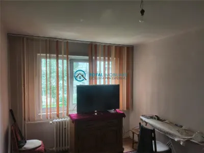 Royal Imobiliare - Vanzare apartament 2 camere zona Cina - foto 3