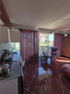 MEHALA - APARTAMENT 2 CAMERE LA VILA - DECOMANDAT - TERASA SI CURTE - foto 2