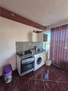 MEHALA - APARTAMENT 2 CAMERE LA VILA - DECOMANDAT - TERASA SI CURTE - foto 3