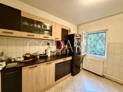 Apartament cu 3 camere | Două balcoane | Renovat - foto 4