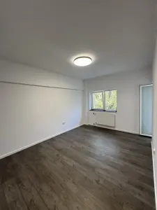 Proprietar- Vand garsoniera etaj 2/3 Metrou Stefan Cel Mare-Parcul Circului - foto 2