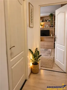 Apartament 2 camere, decomandat, balcon si parcare, Vlahuta - Florilor,  Brasov - foto 8