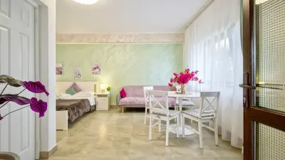 Vand casa in Brasov cu 9 camere - foto 2