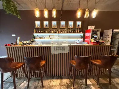Spatiu comercial 128 mpu 8 parcari pretabil restaurant - foto 2