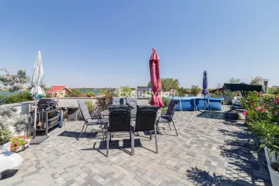 Clădire modernă, versatilă, cu terasă panoramică – locuință sau business - foto 4