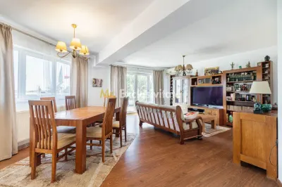 Clădire modernă, versatilă, cu terasă panoramică – locuință sau business - Bucuresti