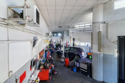 Clădire modernă, versatilă, cu terasă panoramică – locuință sau business - foto 25
