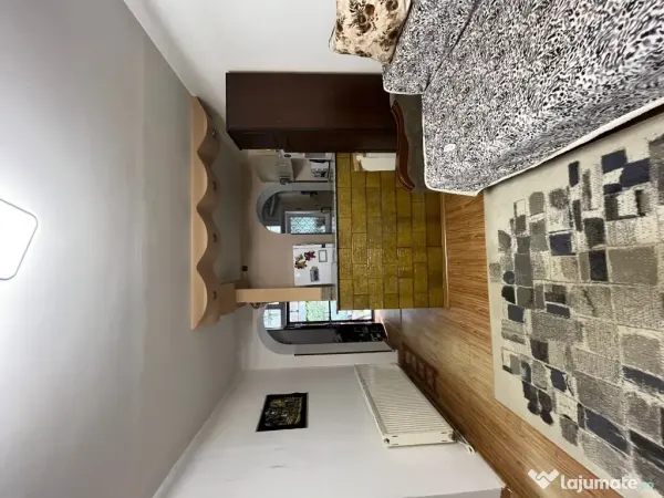 Vand parter casa zona ultracentrala - Iasi