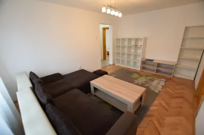 Apartament 3 camere - foto 2