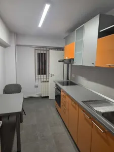 Inchiriez apartament 2 camere, mutat imediat - zona Simion Barnutiu Timisoara - Timisoara