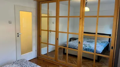 Inchiriez apartament cu 3 camere langa Spitalul Judetean - foto 5