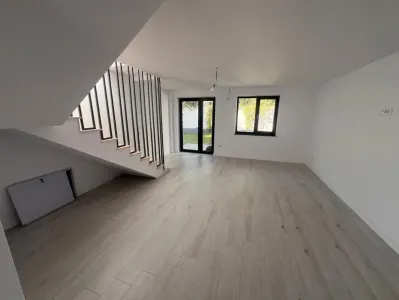 Casa de duplex, 4 camere, 2 bai, incalzire in pardoseala - foto 2