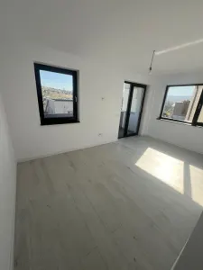 Casa de duplex, 4 camere, 2 bai, incalzire in pardoseala - foto 6