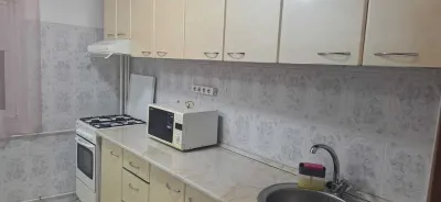 inchiriez apartament 3 camere Brancoveanu metrou - foto 2