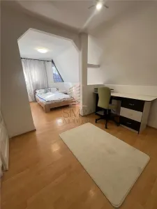 Apartament 3 dormitoare + living zona Cantemir, la 5 min de facultate - foto 3