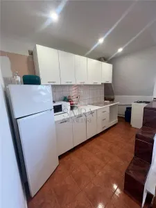 Apartament 3 dormitoare + living zona Cantemir, la 5 min de facultate - foto 8