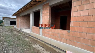 Casa de vanzare la rosu zona Centru - foto 2