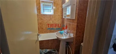 Apartament 3 camere decomandat zona Centru - foto 8