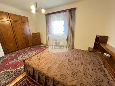 Casa individuala 4 camere si curte zona Lupeni - foto 5