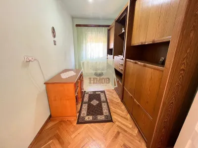 Casa individuala 4 camere si curte zona Lupeni - foto 6