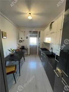 De vanzare apartament 3 camere decomandate balcon si loc parcare situat in zona Calea Cisnadiei din Sibiu - foto 14