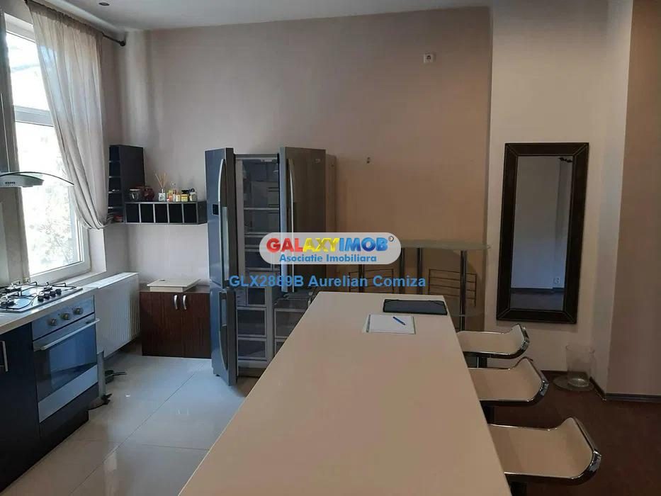 Apartament 4 camere decomandat  Piata Unirii - Bucuresti