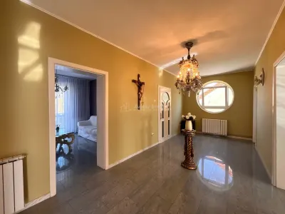 Lugoj, Vila De Lux, 7 Cam., La Cheie,  300 Mp., Utili, 635 Mp., Teren, Priveliste Panoramica, Zona Strand - foto 12
